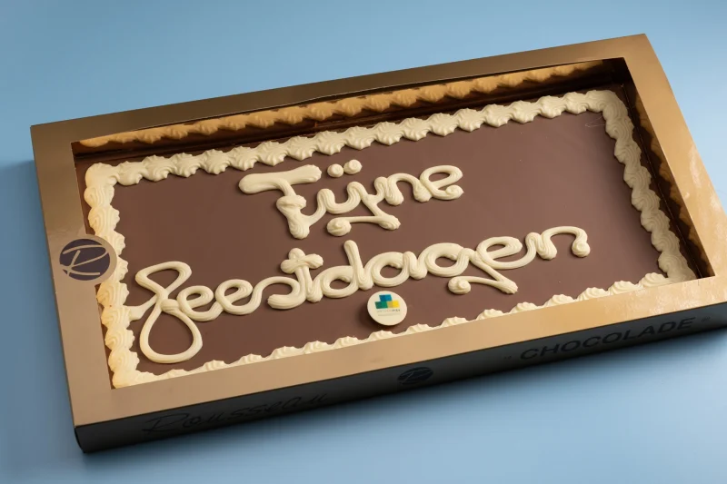 Grote wensplaat Fijne Feestdagen met logoschildje