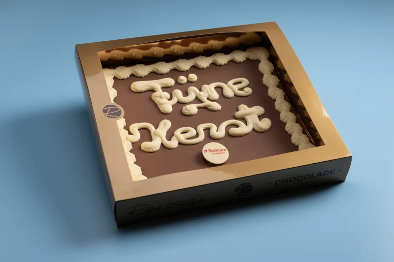 Vierkante wensplaat Fijne Kerst met logoschildje